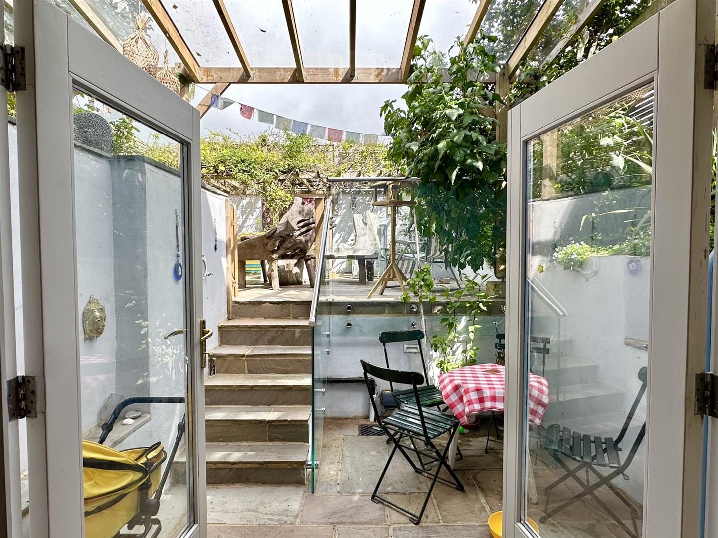 4 bed property in East Ascent, St. Leonards-On-Sea